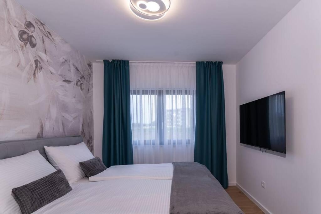 Capsula Luxury Apartment Умаг Екстер'єр фото