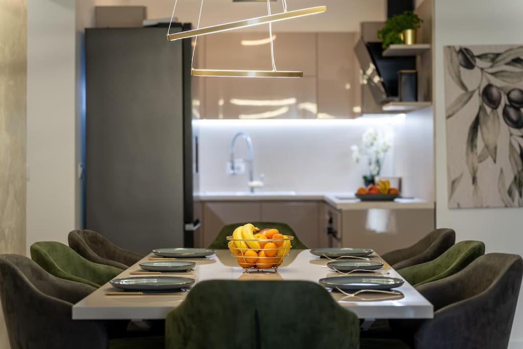 Capsula Luxury Apartment Умаг Екстер'єр фото