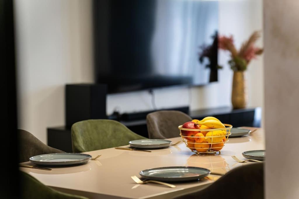 Capsula Luxury Apartment Умаг Екстер'єр фото